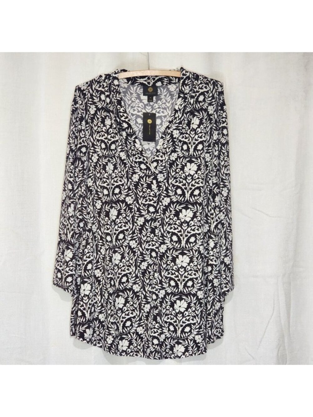 JM Collection Women's Blouse Top V-neck 3/4 Sleeves Floral Size 3X NWT